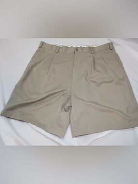 Grand Slam Men's Flat Front Khaki-Tan Shorts